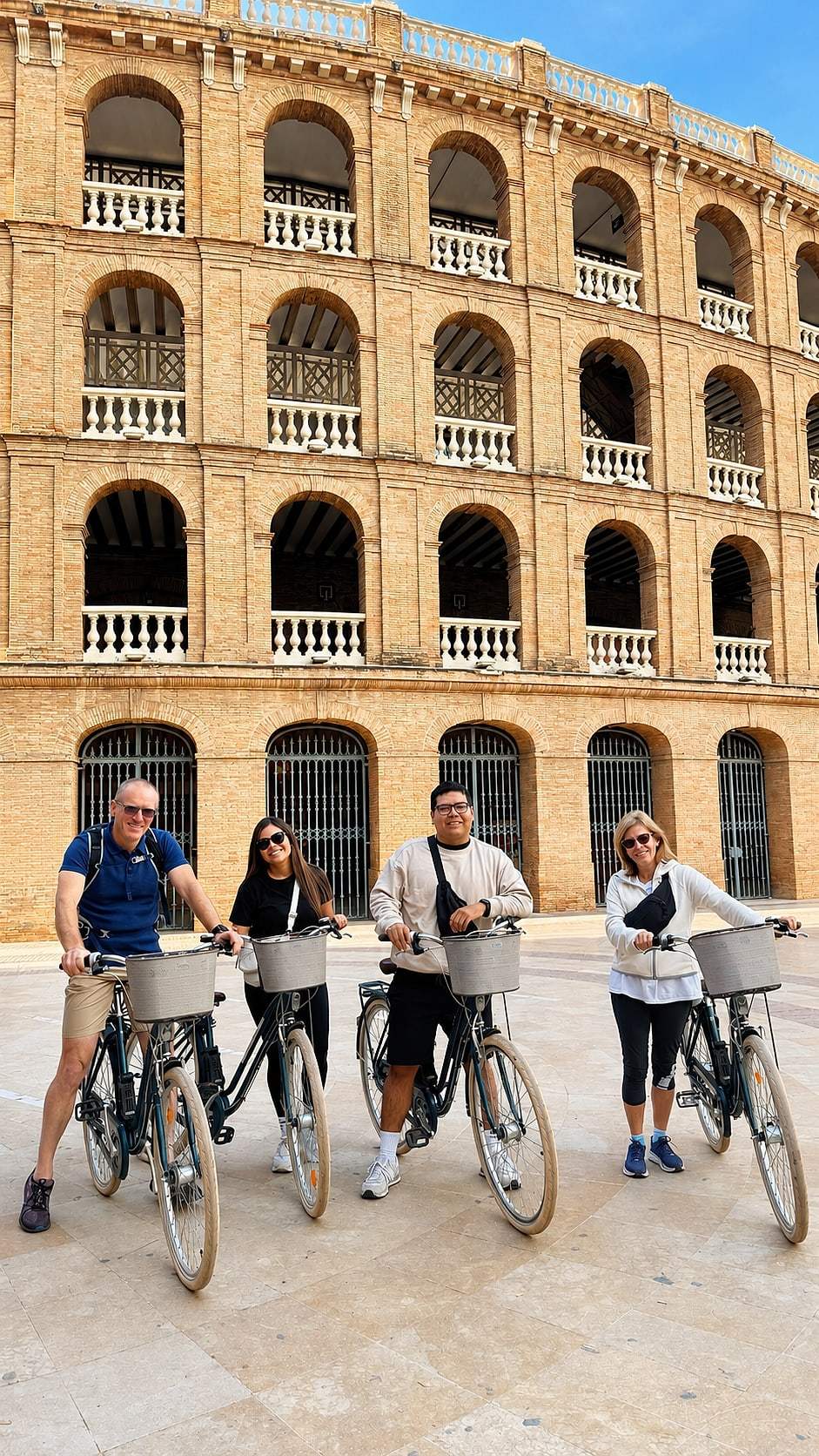 The group at one of the tour photo stops