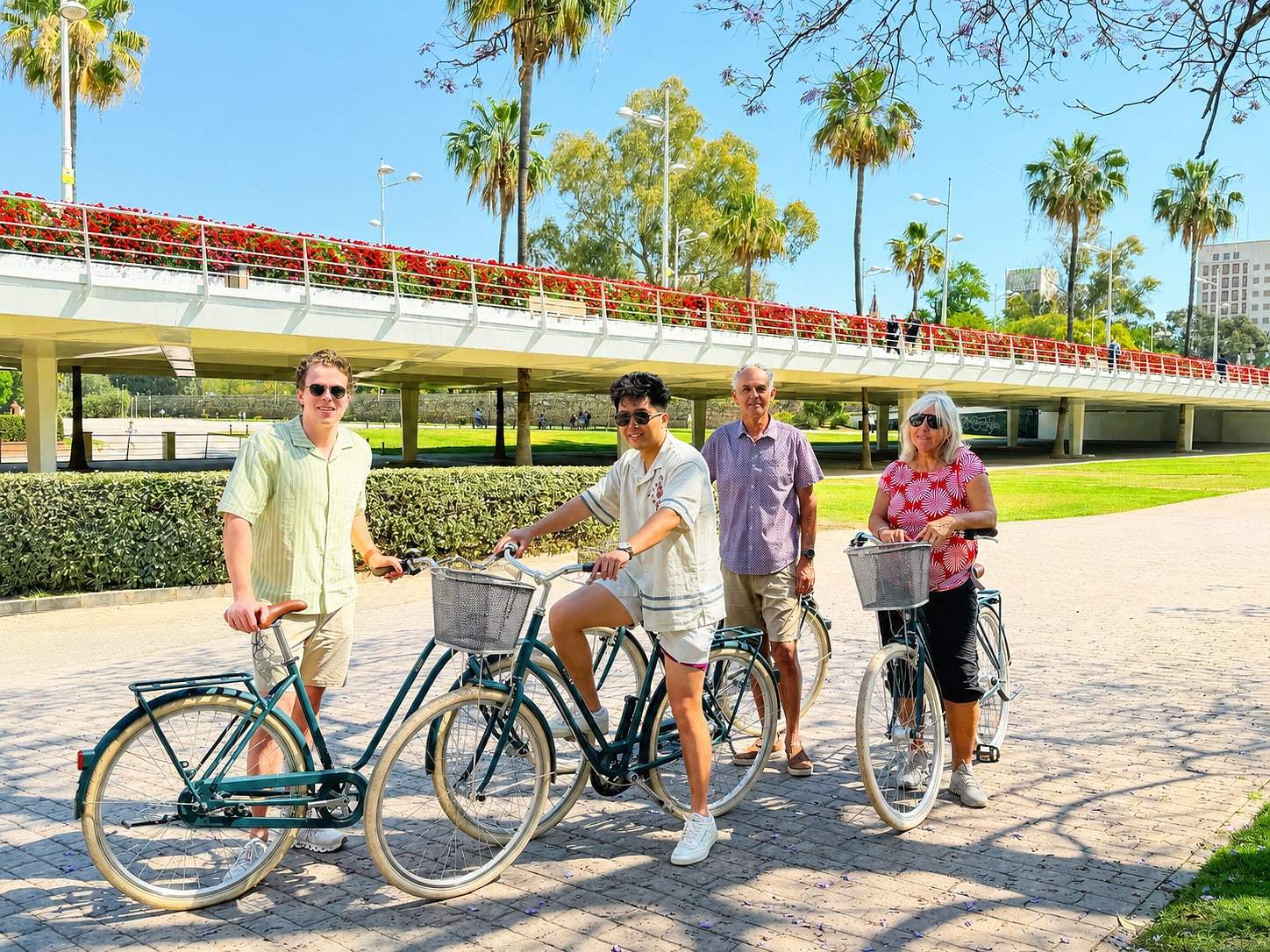 Guests with bikes in the historic centre of Valencia