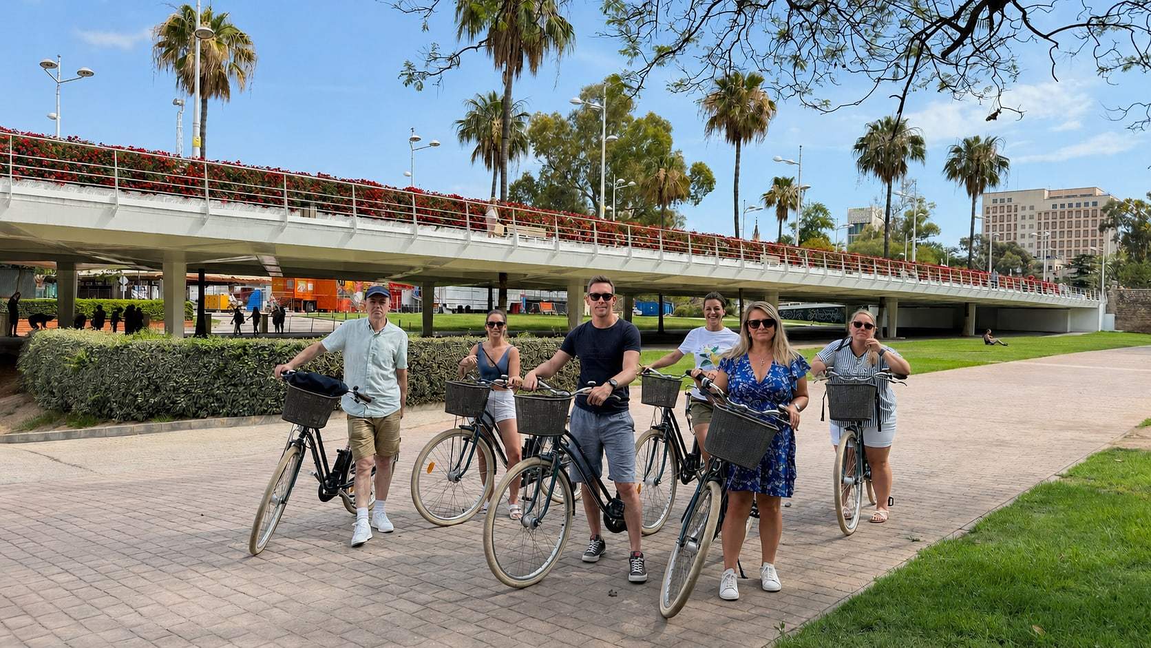 Guests with bikes in the historic centre of Valencia